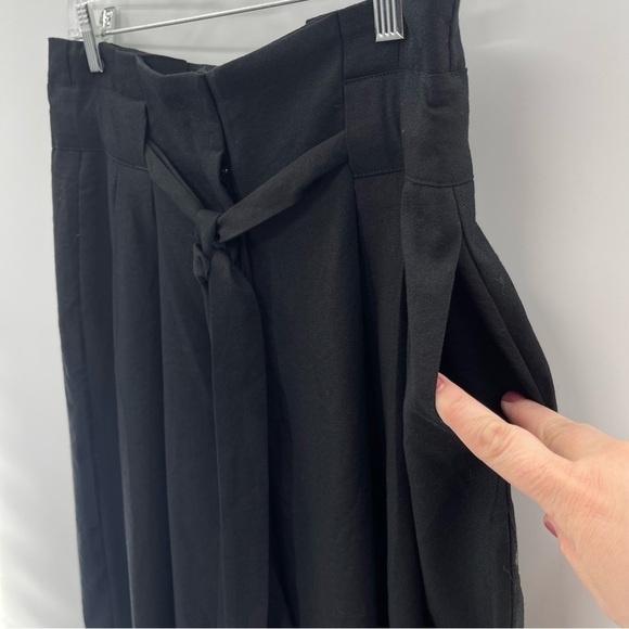 NWT L Love Paperbag Waist High Waist Black Cropped Pants Size Large - Picture 3 of 8